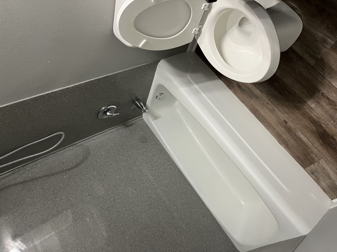 Full clean bathroom